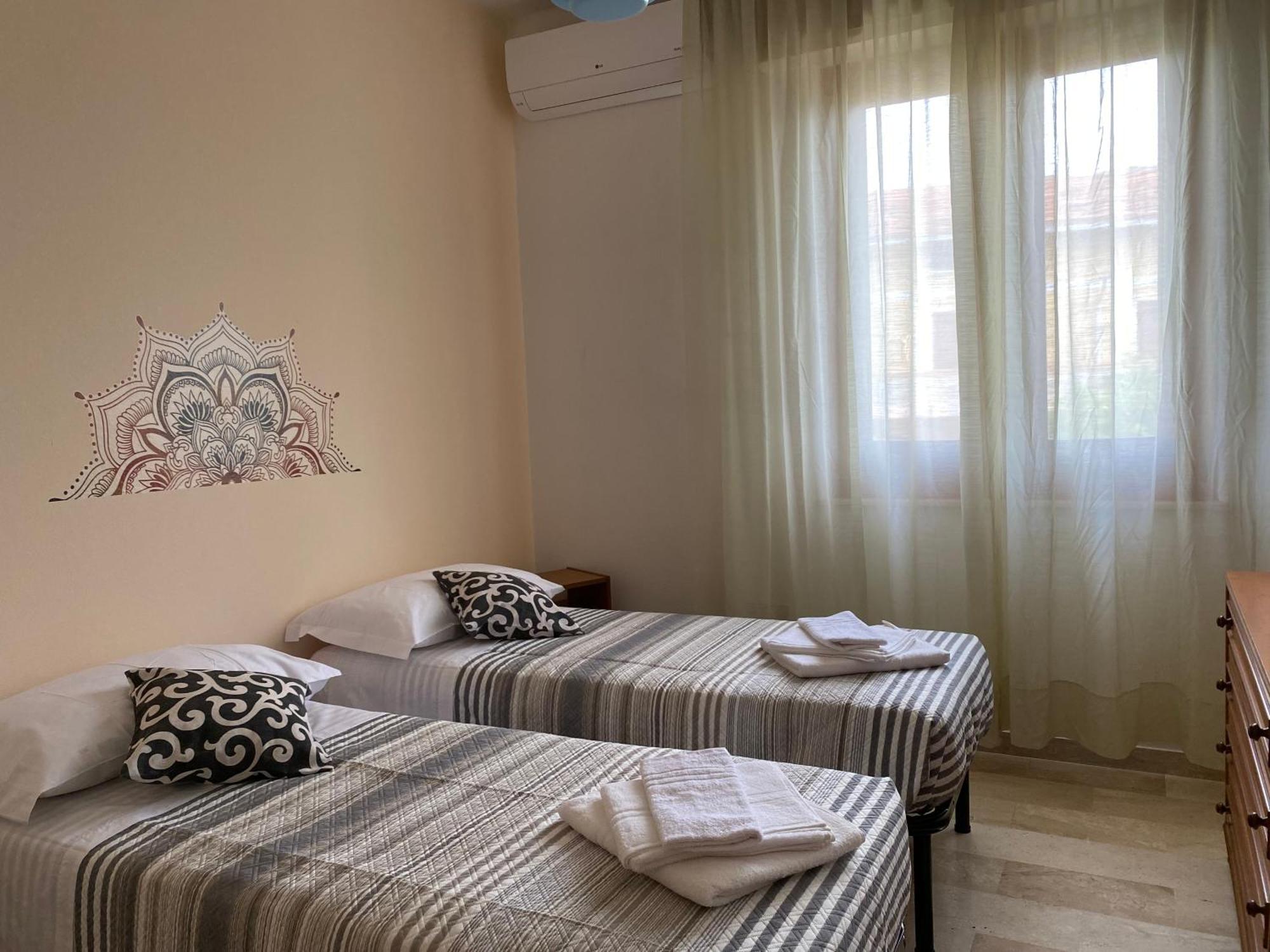 Bed and Breakfast L'Incognita San Nicolo d'Arcidano Exterior foto
